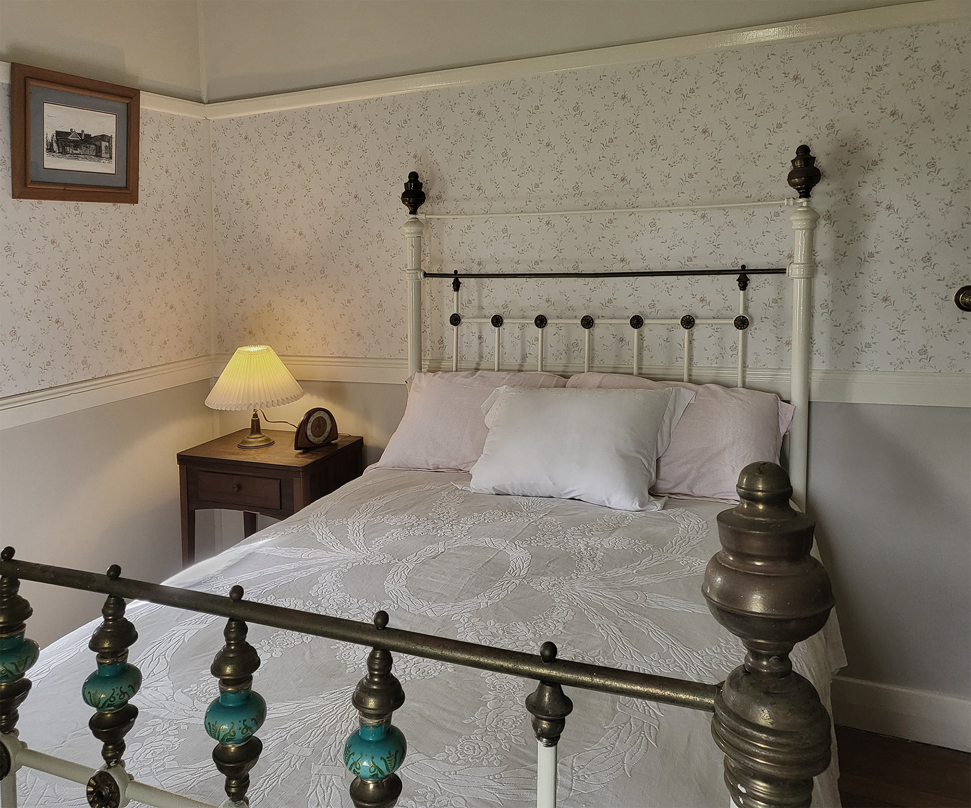 Restorations to 3rd bedroom