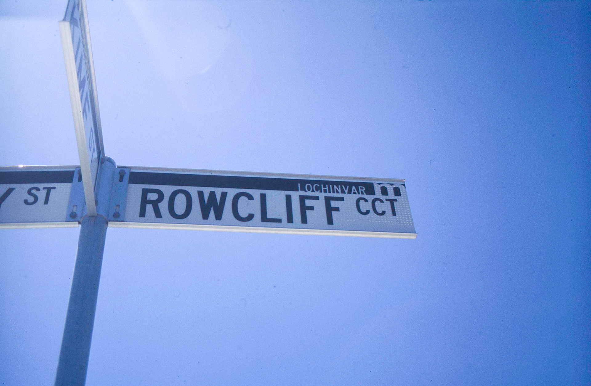 Hillcrest, a new estate in Lochinvar has it's main circuit named after the original owners of Alingarra