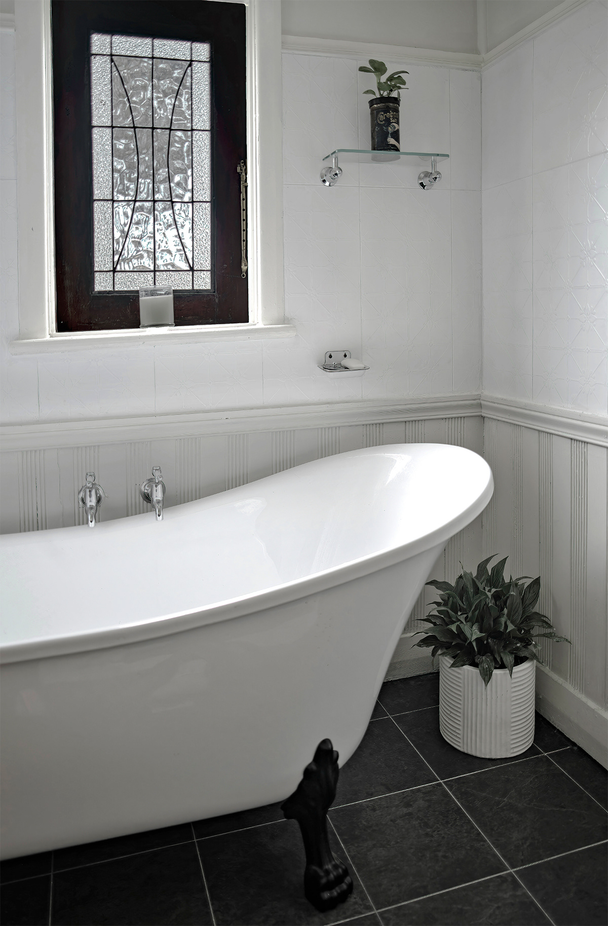 Main bathroom