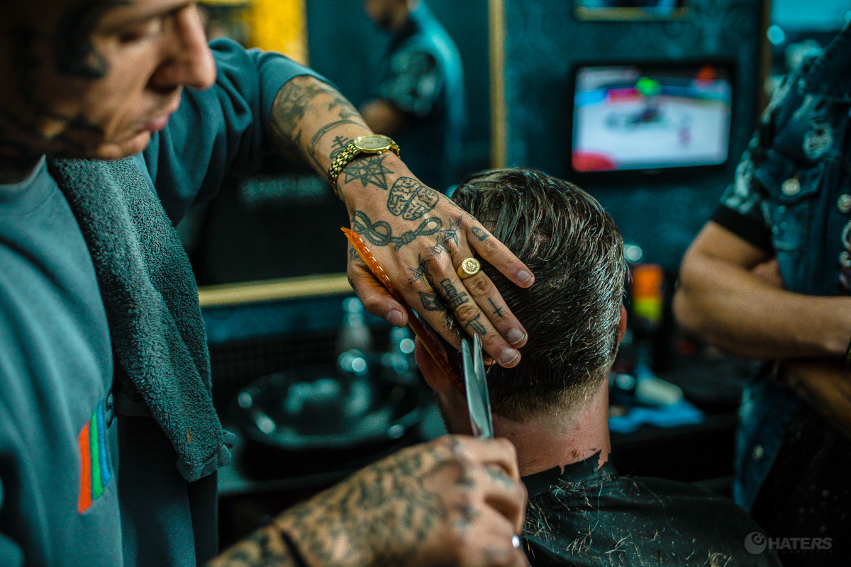Image by 8haters: Barber Shop: Carlos Cavalier