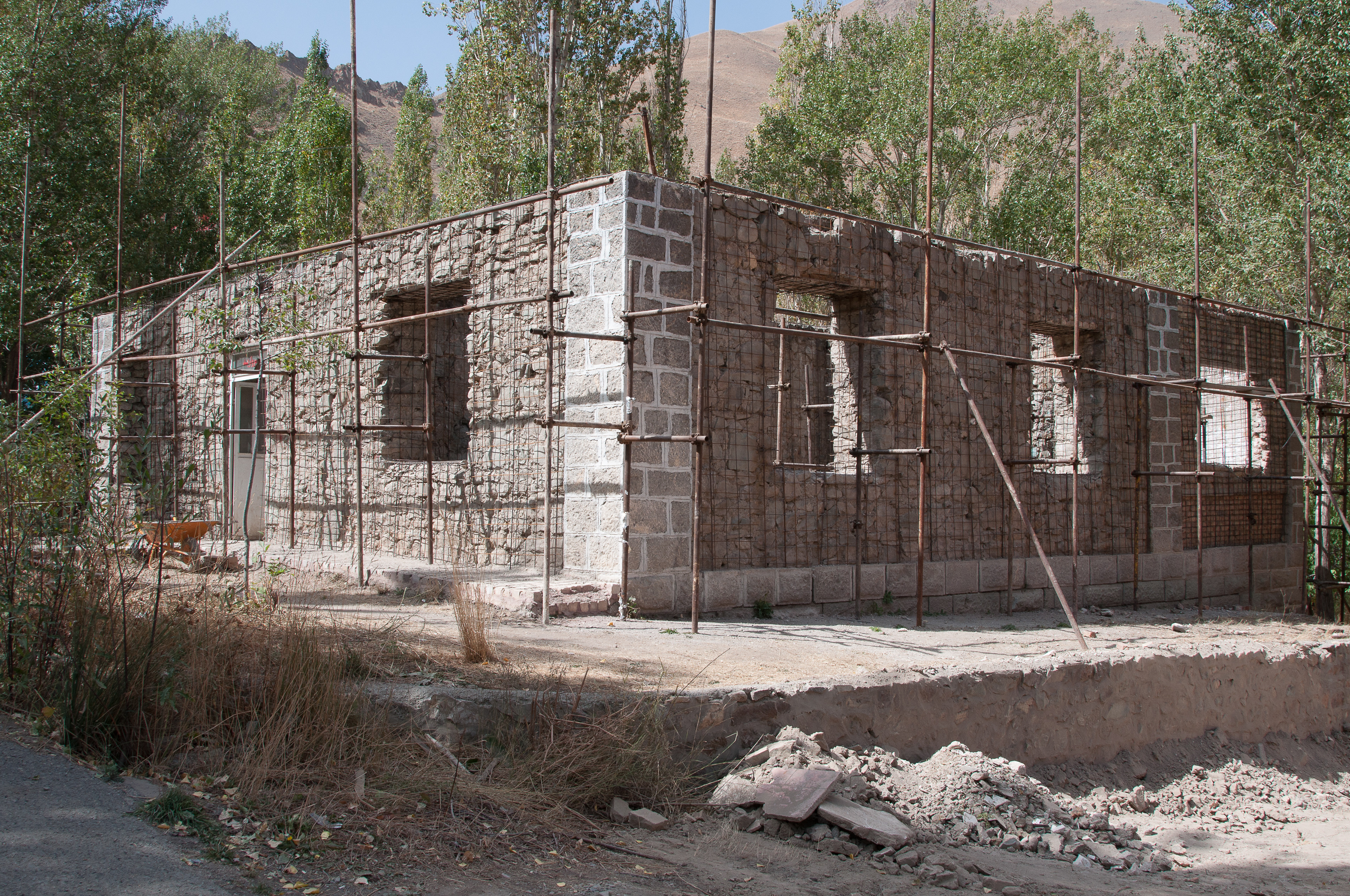 Morvarid Cafe in progress