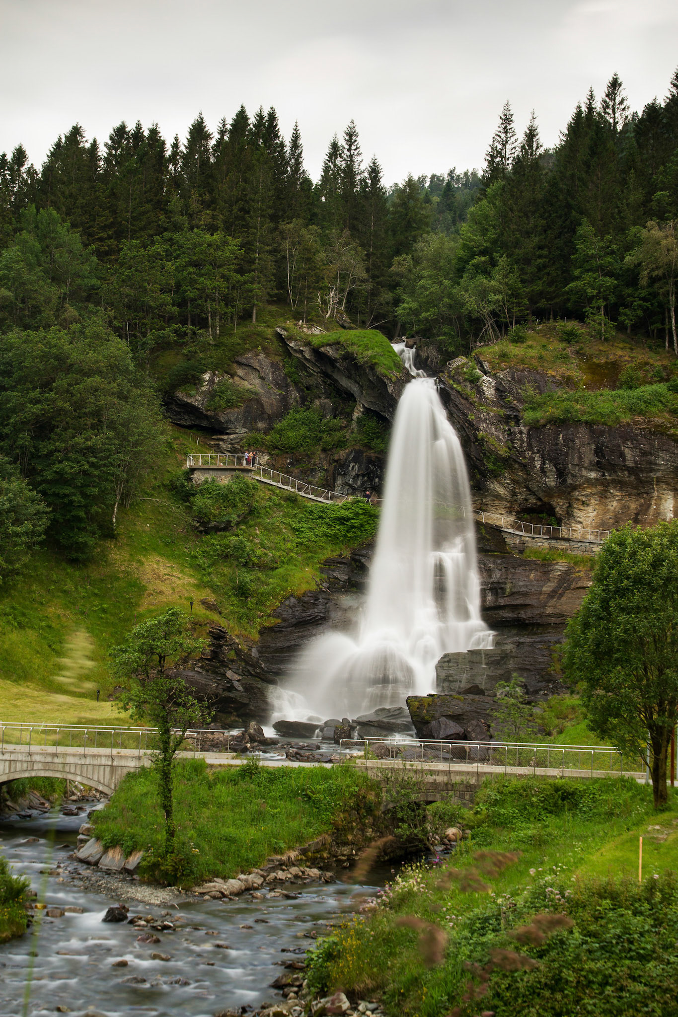 Steinsdalsfossen