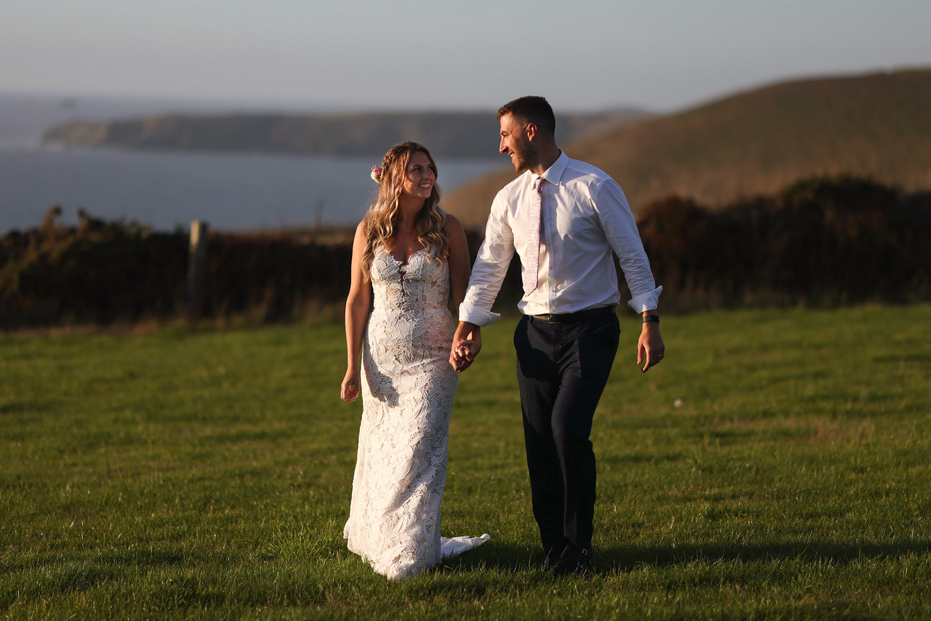 ©2022 Tom Nicholson. 10/09/2022. Newquay, UK. The wedding of Betsy and Jamie Maskell at Mawgan Bay View and Bre Pen Farm in Mawgan Porth, Cornwall. Photo credit : Tom Nicholson
