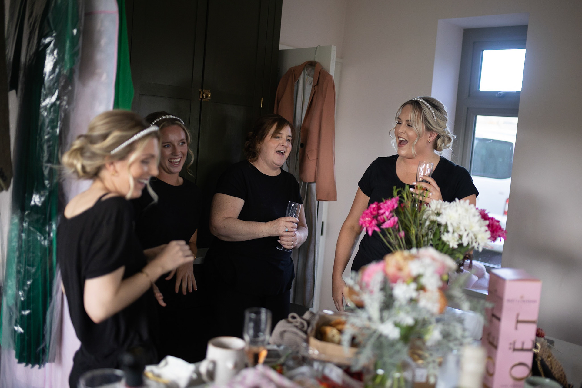 ©2022 Tom Nicholson. 09/04/2022. Redruth, UK. The Wedding of Emily and George Haynes at Portreath Beach, Gwenapp Parish Church, Bassett's Cove and Higher Laity Farm. Photo credit : Tom Nicholson
