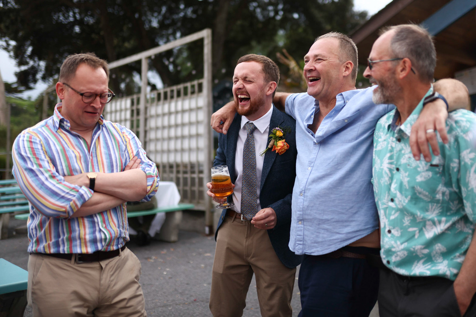 ©2022 Tom Nicholson. 26/05/2022. Torquay, UK. The wedding of Evie and Mick Hickey at Blackpool Sands beach in Devon. Photo credit : Tom Nicholson