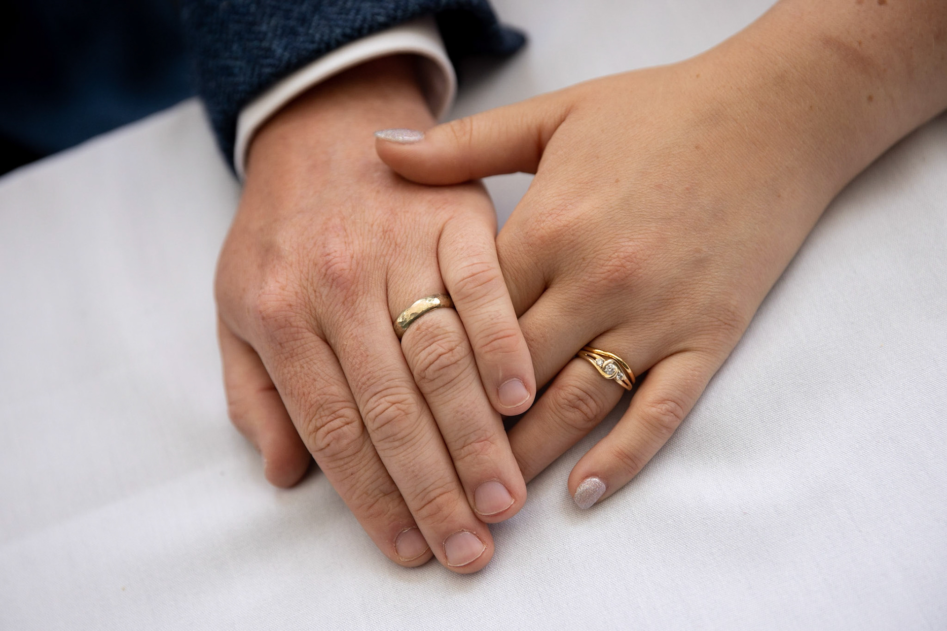 ©2022 Tom Nicholson. 26/05/2022. Torquay, UK. The wedding of Evie and Mick Hickey at Blackpool Sands beach in Devon. Photo credit : Tom Nicholson