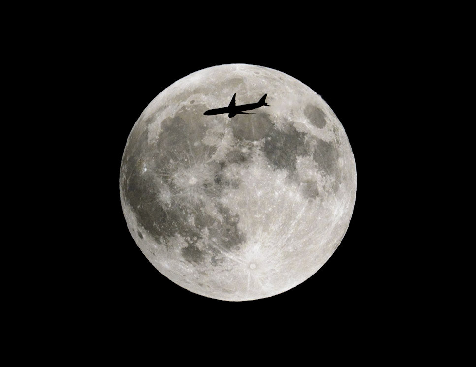 Super Moon Flyby