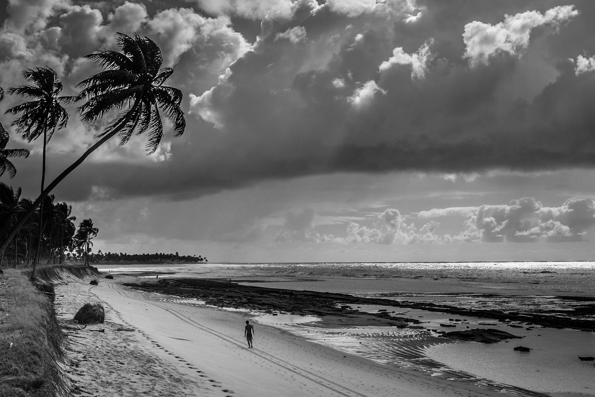 Praia do Forte is a long beach with a beautiful small village 80 km from Salvador da Bahia, Brazil. The beach is known for its clear waters, white sand, natural pools, rivers and an ecological reserve of native flora and fauna. It is a very special place for us where we got married 9 years ago. We keep coming year after year and I always get rewarded with unique moments of tranquility and contemplation of Life.
