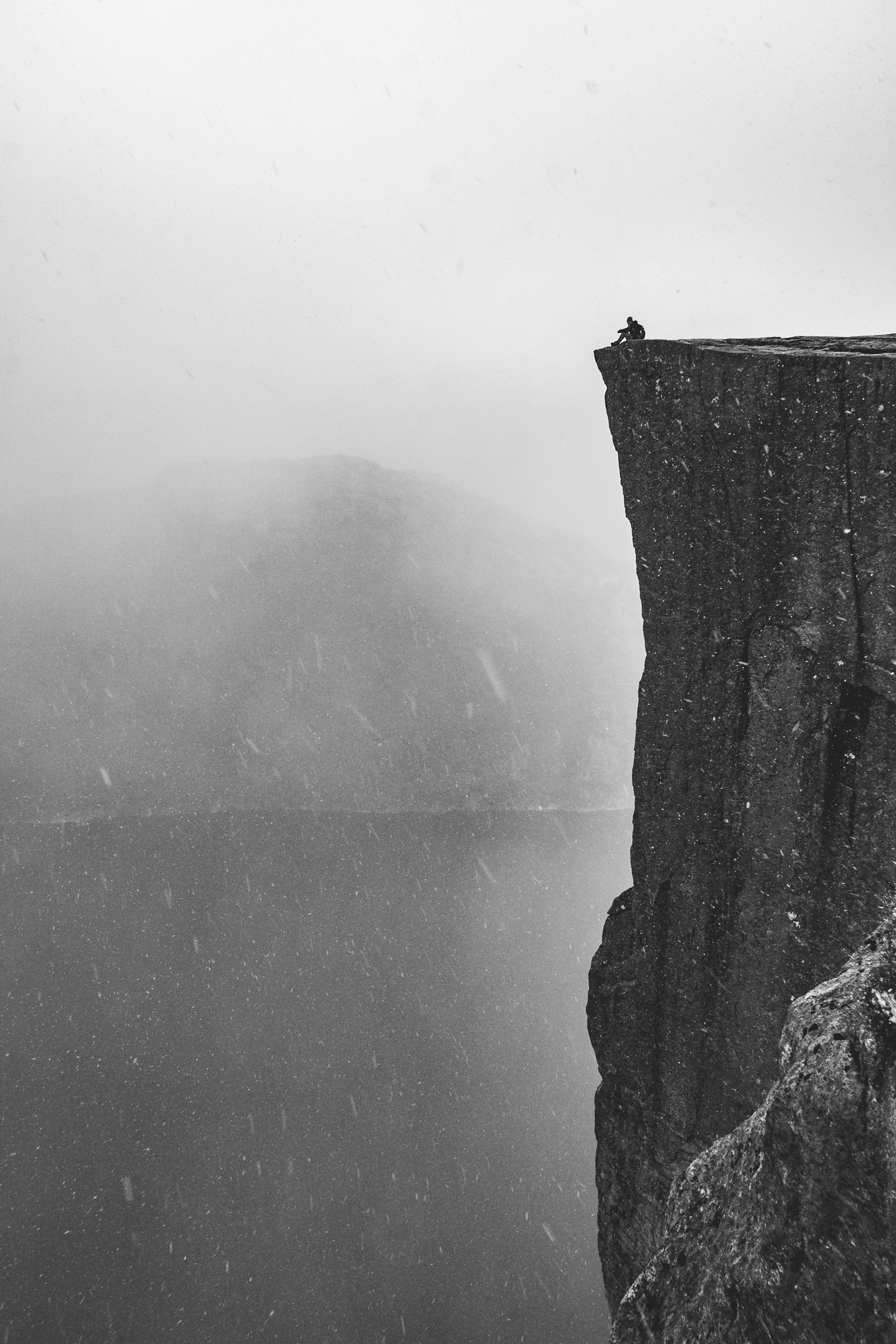 Merengő (Preikestolen, Norvégia)