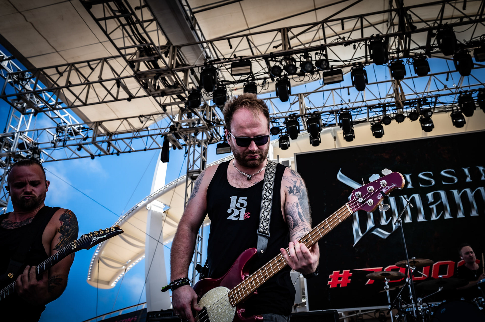 Kissin`Dynamite - Pool Deck