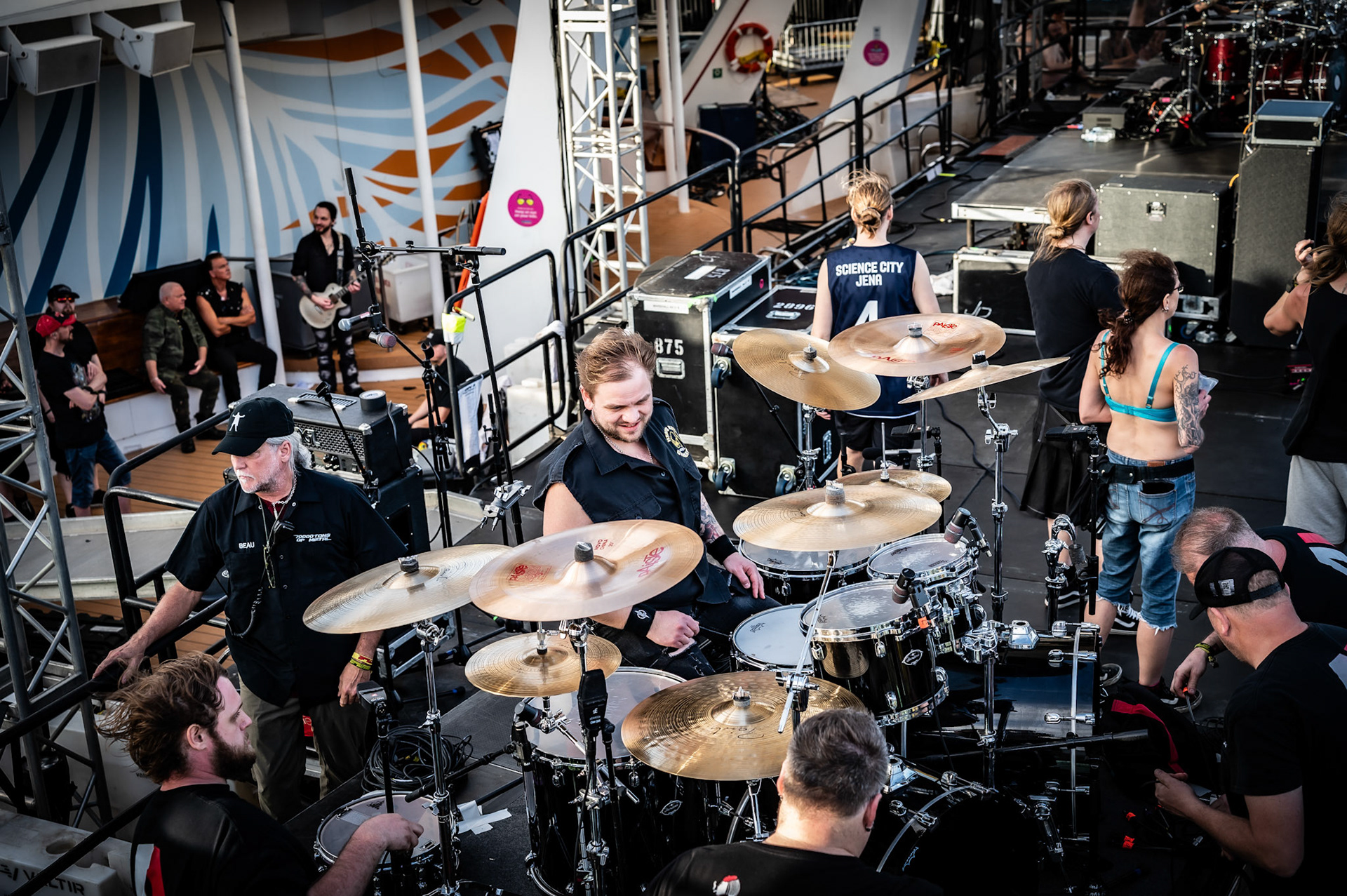 Dirkschneider - Prepairing the drums