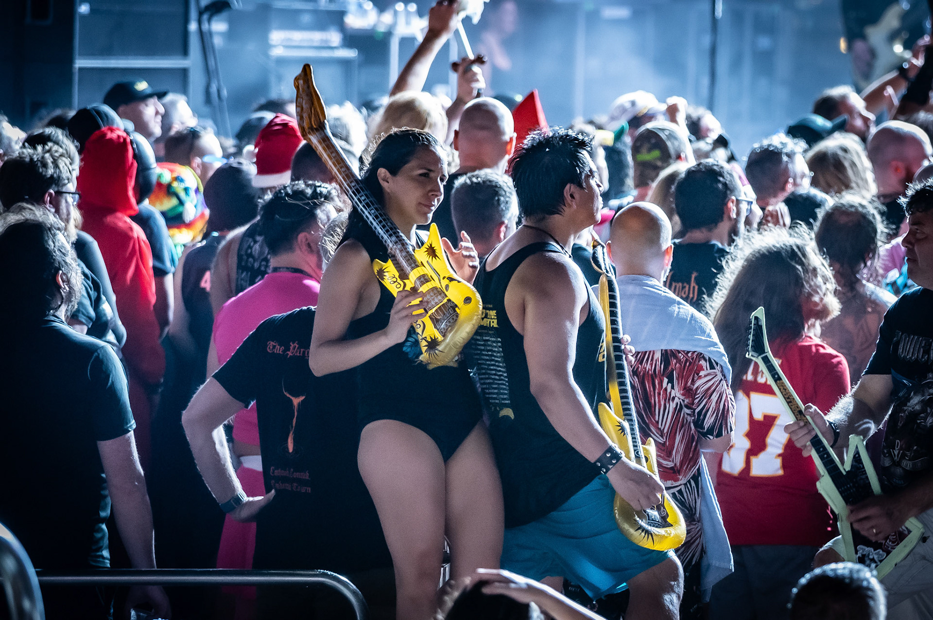 Fans - Hammerfall - Pool Deck