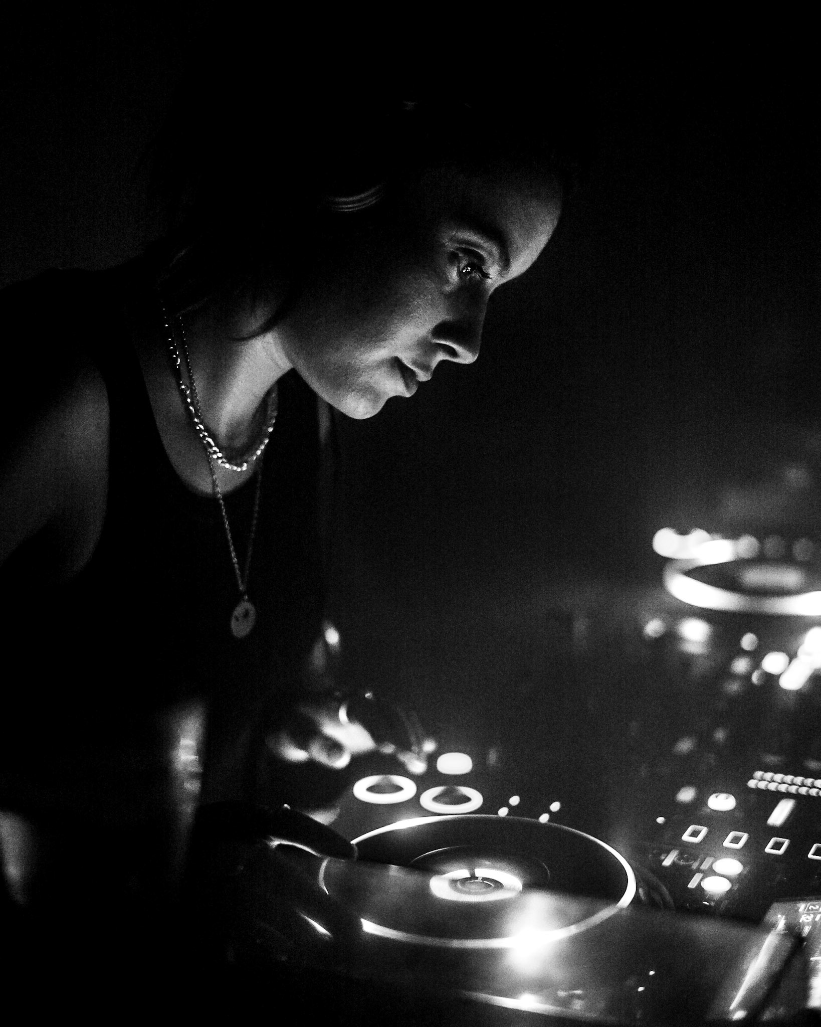 Gina Estrada by Sascha Gregori