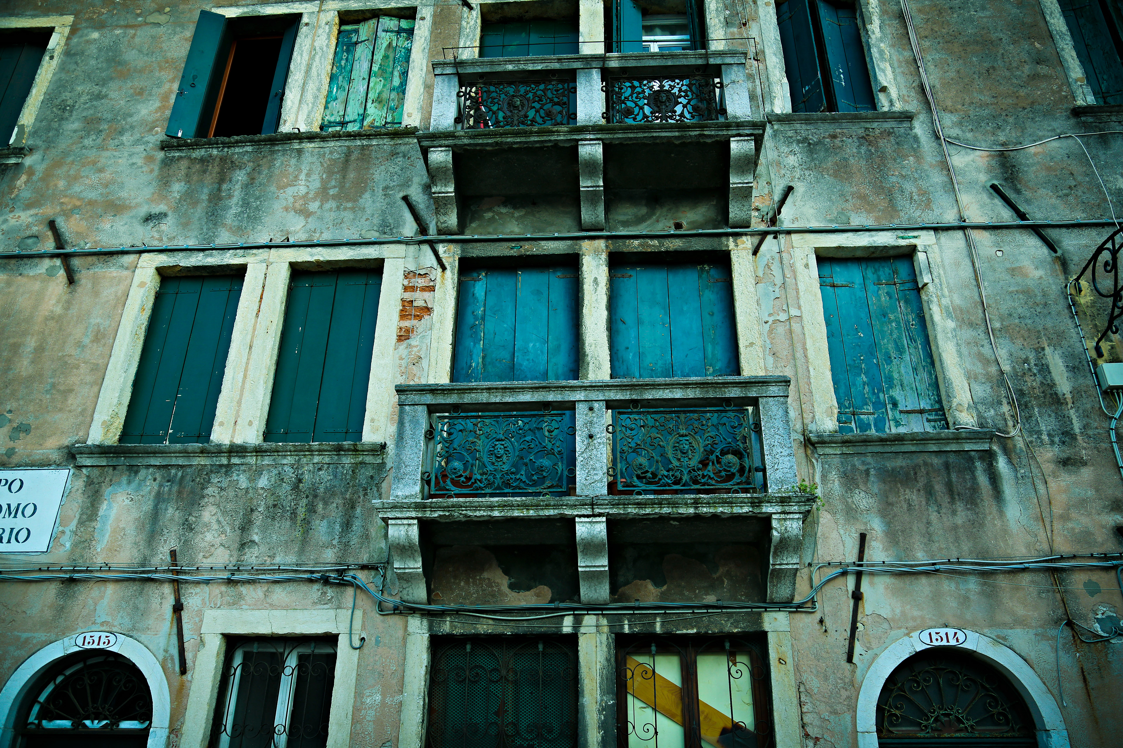 Adjusting the Default Settings