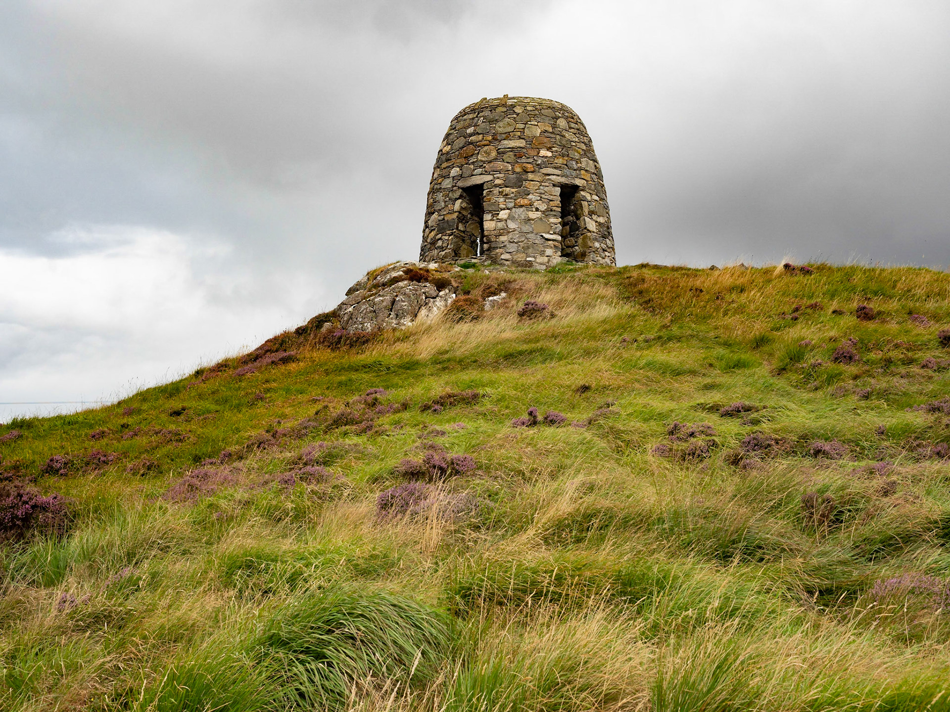 Memorial to the Heroes of the Lochs