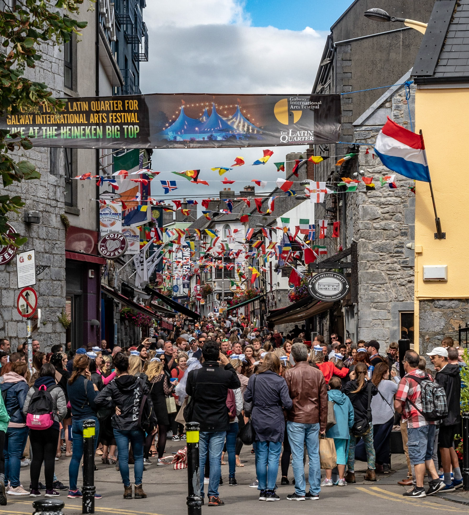 Galway Throng