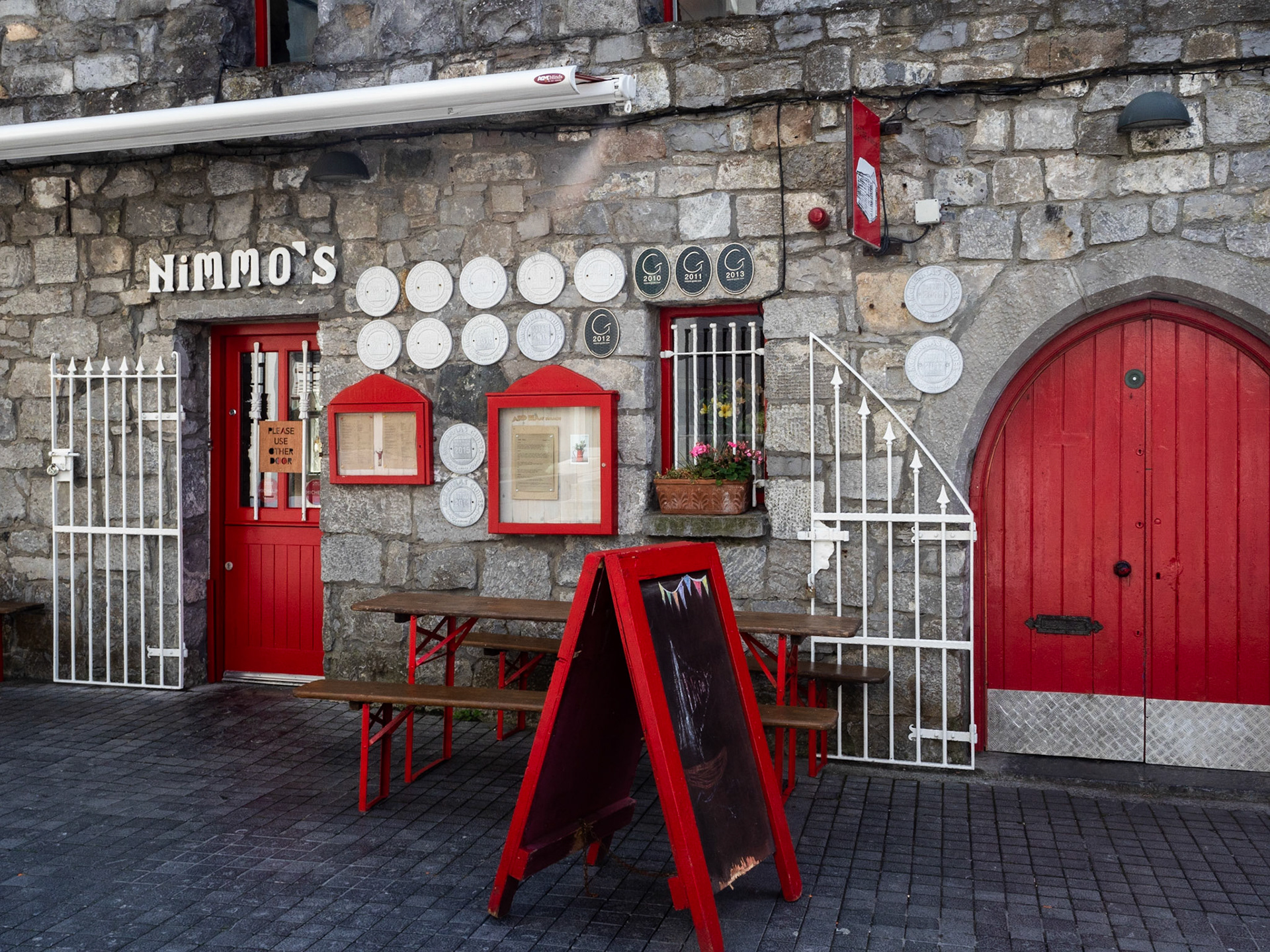 Study in Red Black & Whjte