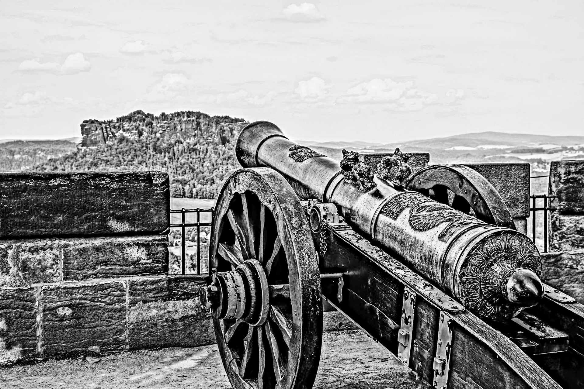 old cannon - 1/200 Sek. bei ƒ / 6,3 - ISO 100 - 60 mm