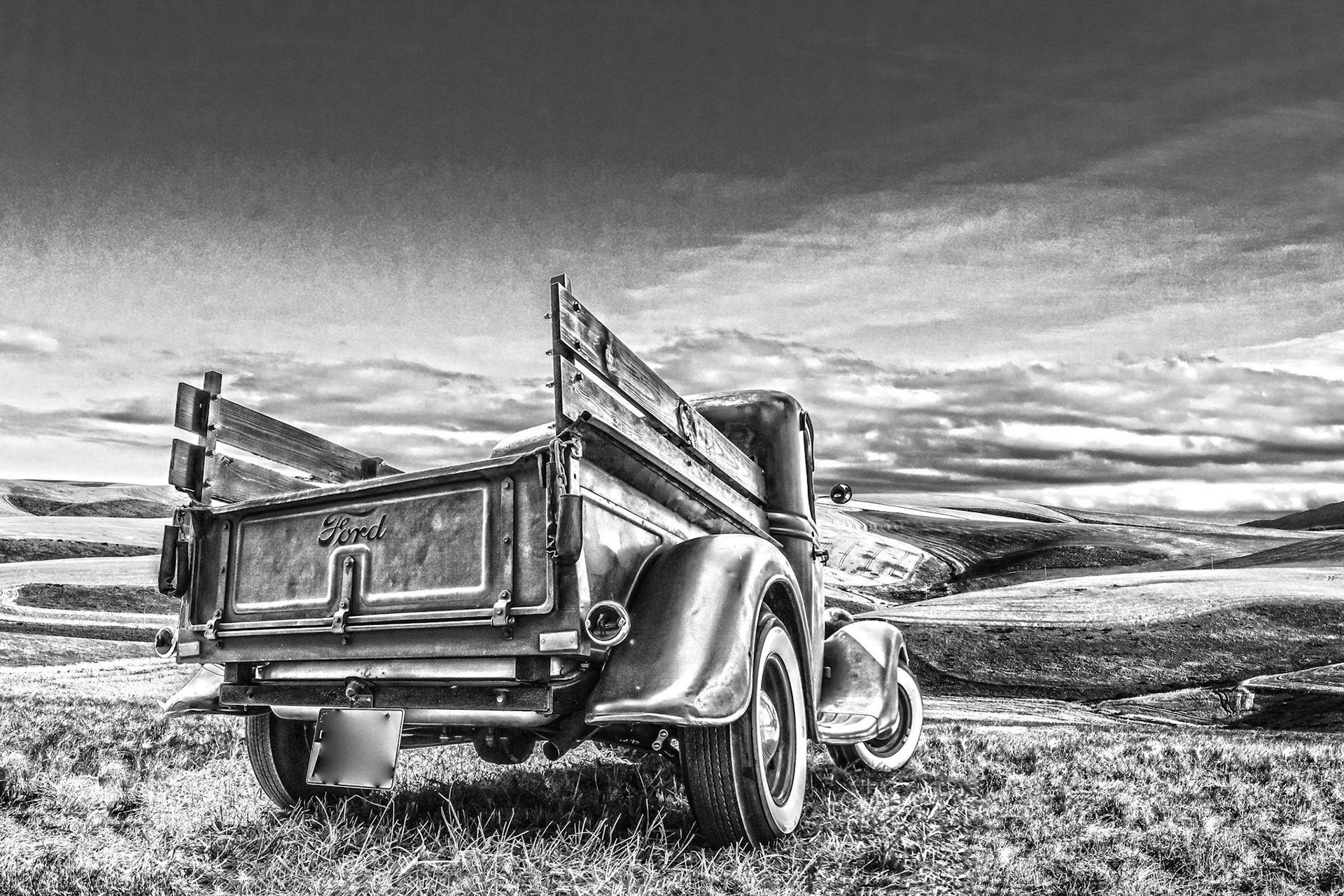 old Ford pickup truck - 1/160 Sek. bei ƒ / 13 - ISO 100 - 52 mm