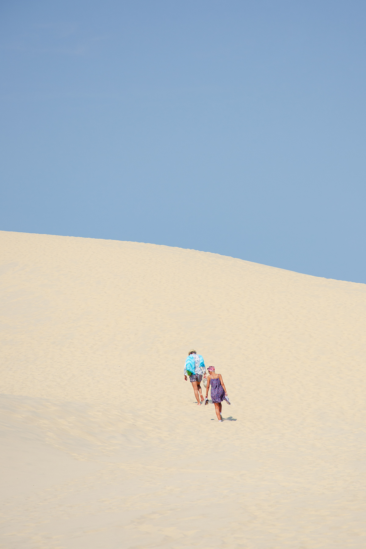 zwei Wanderer auf der Dune de Pilat.