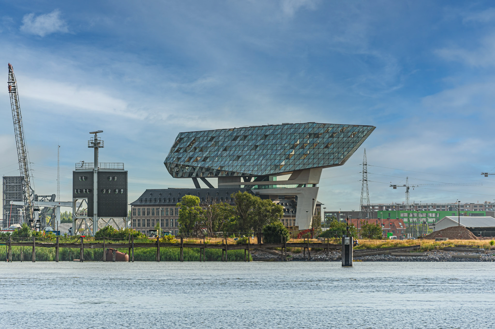 Antwerp, Port