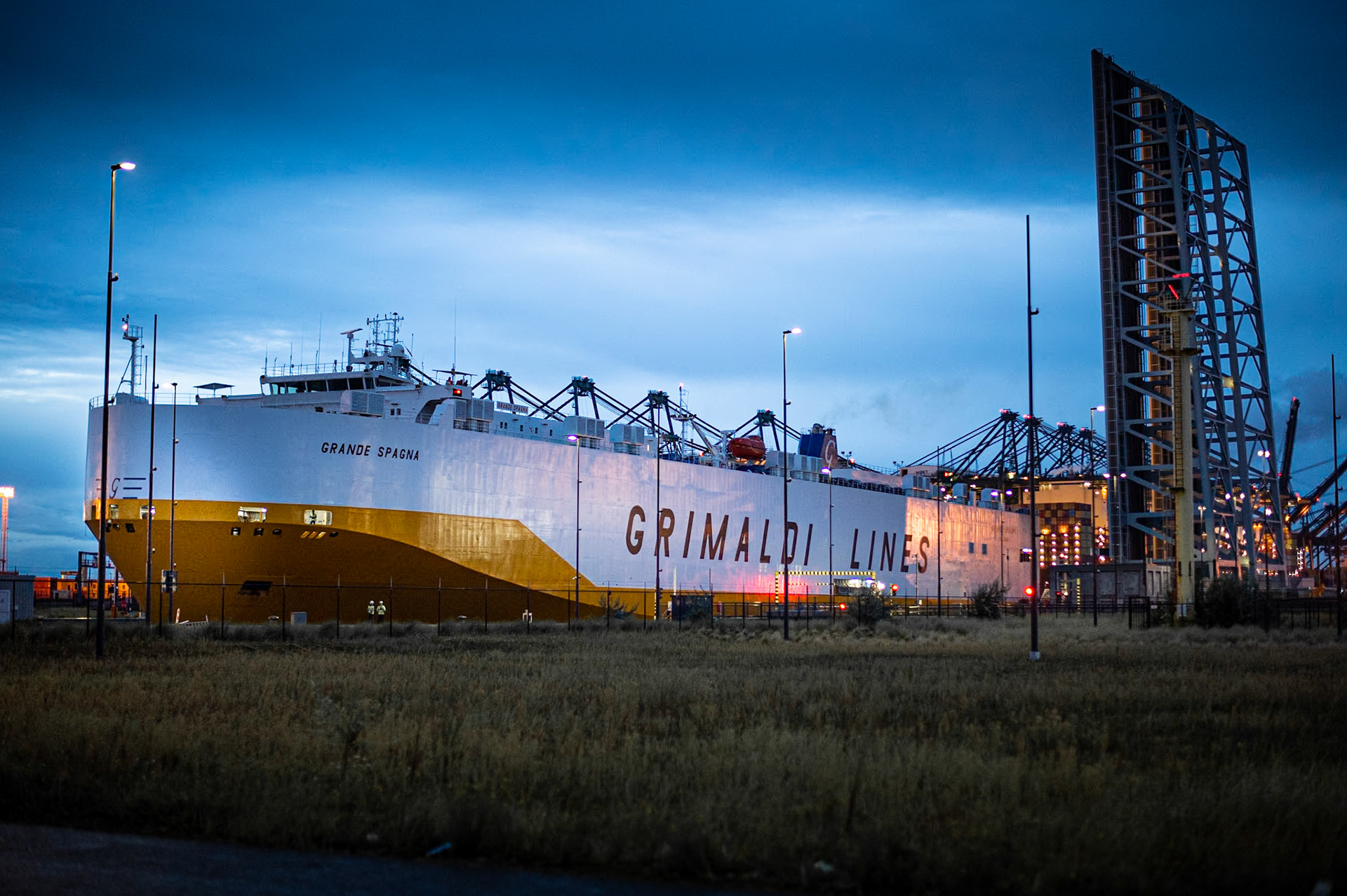 Antwerp, Port