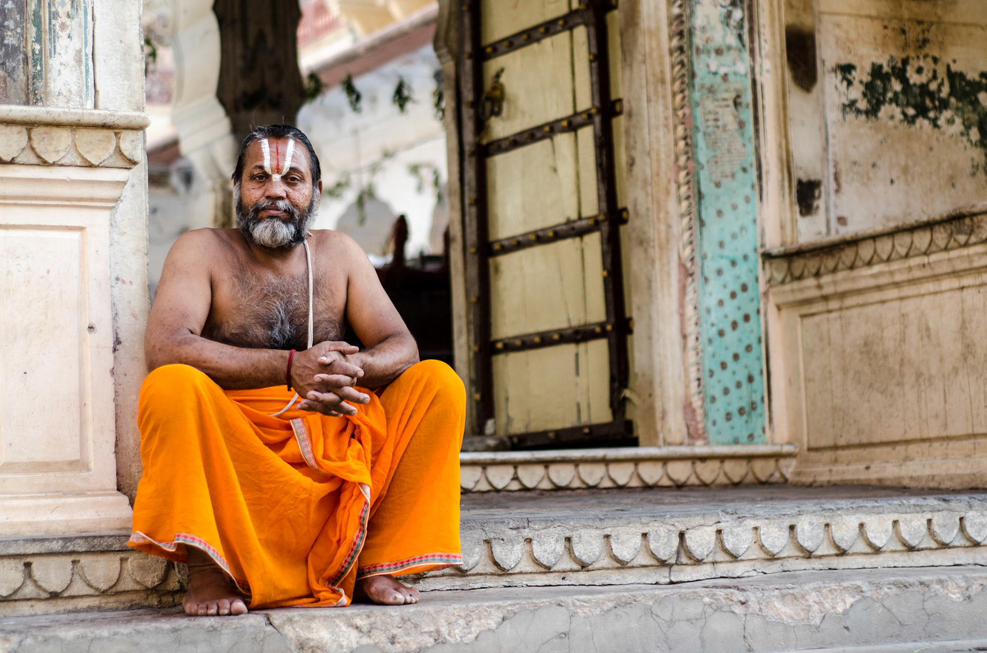 A Hindu priest outside a temple in Jaipur