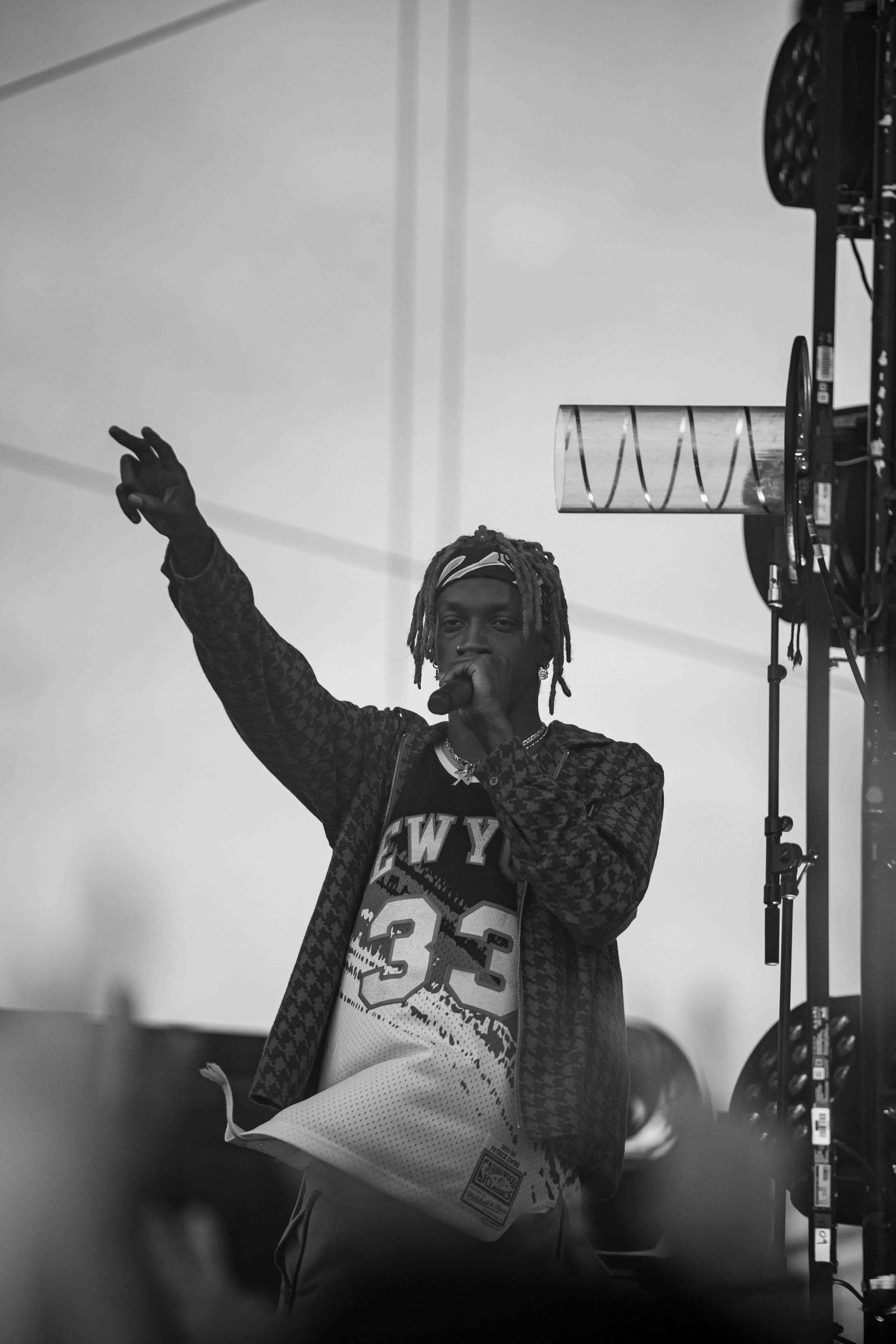 ISSA GOLD (THE UNDERACHIEVERS)