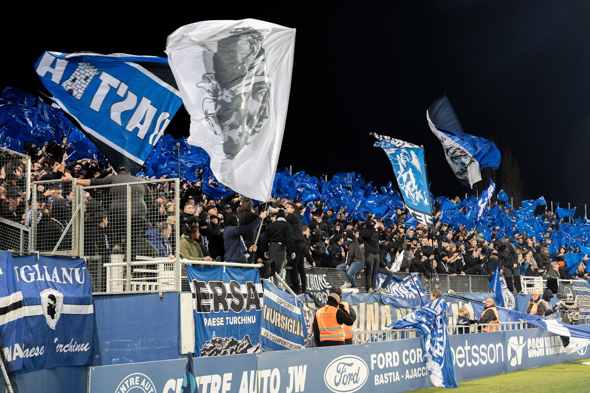 BASTIA. CORSE. LE LUNDI 5 FEVRIER 2024.En ligue 2 BKT dans le derby de la corse Bastia a domine Ajaccio un but a zero grace a un but de Migouel Alfarela devant plus de 14000 spectateurs. Le groupe l Arcugi a anime l avant match pendant que le president de Bastia Claude Ferrandi et le president d Ajaccio Daniele Bufano étaient sur le plateau de France 3 Corse Via Stella.