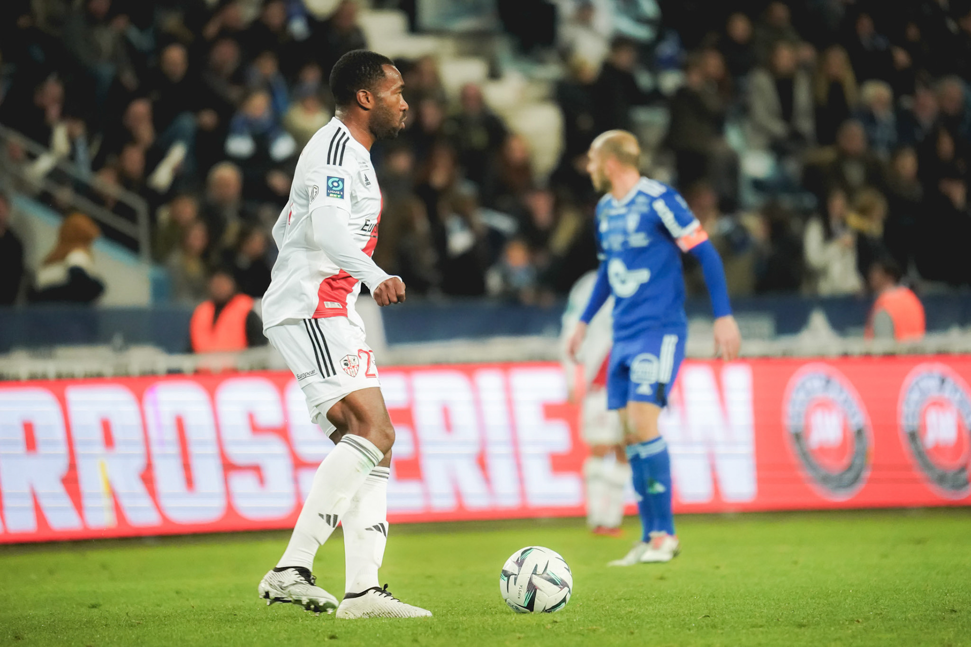 BASTIA. CORSE. LE LUNDI 5 FEVRIER 2024.En ligue 2 BKT dans le derby de la corse Bastia a domine Ajaccio un but a zero grace a un but de Migouel Alfarela devant plus de 14000 spectateurs. Le groupe l Arcugi a anime l avant match pendant que le president de Bastia Claude Ferrandi et le president d Ajaccio Daniele Bufano étaient sur le plateau de France 3 Corse Via Stella.