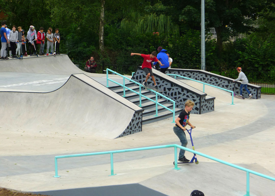 Woody, Feeble