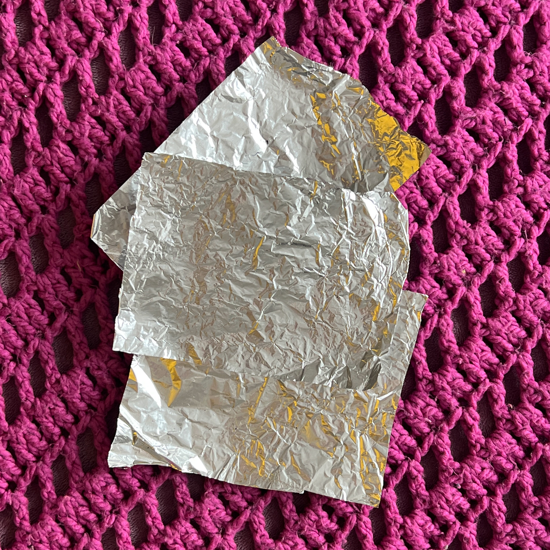 2-3 layers of Aluminum foil were used for each rock.