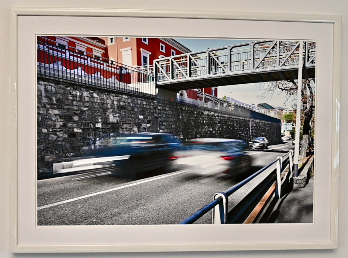 Art. 302 - CHF 690 - Cornice in legno 83 x 61 cm - Hahnemühle PHOTO Rag 308