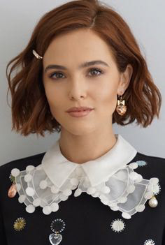 Zoey Deutch as Rachel