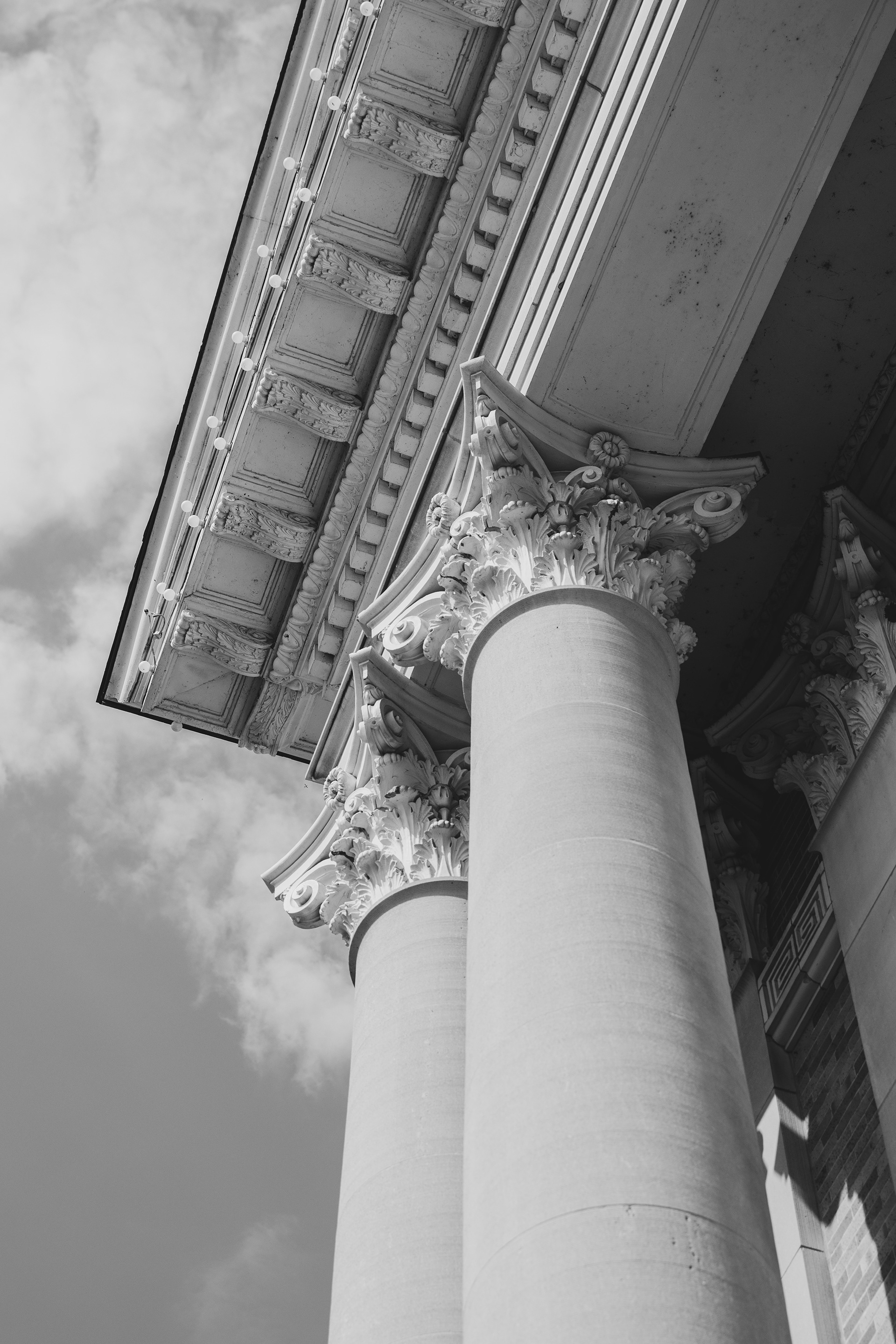 giles co. courthouse, corinthian column