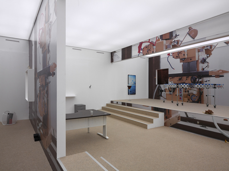 Emmanuelle Lainé, Palais de Tokyo, exhibition view 2017, Credit: André Morin