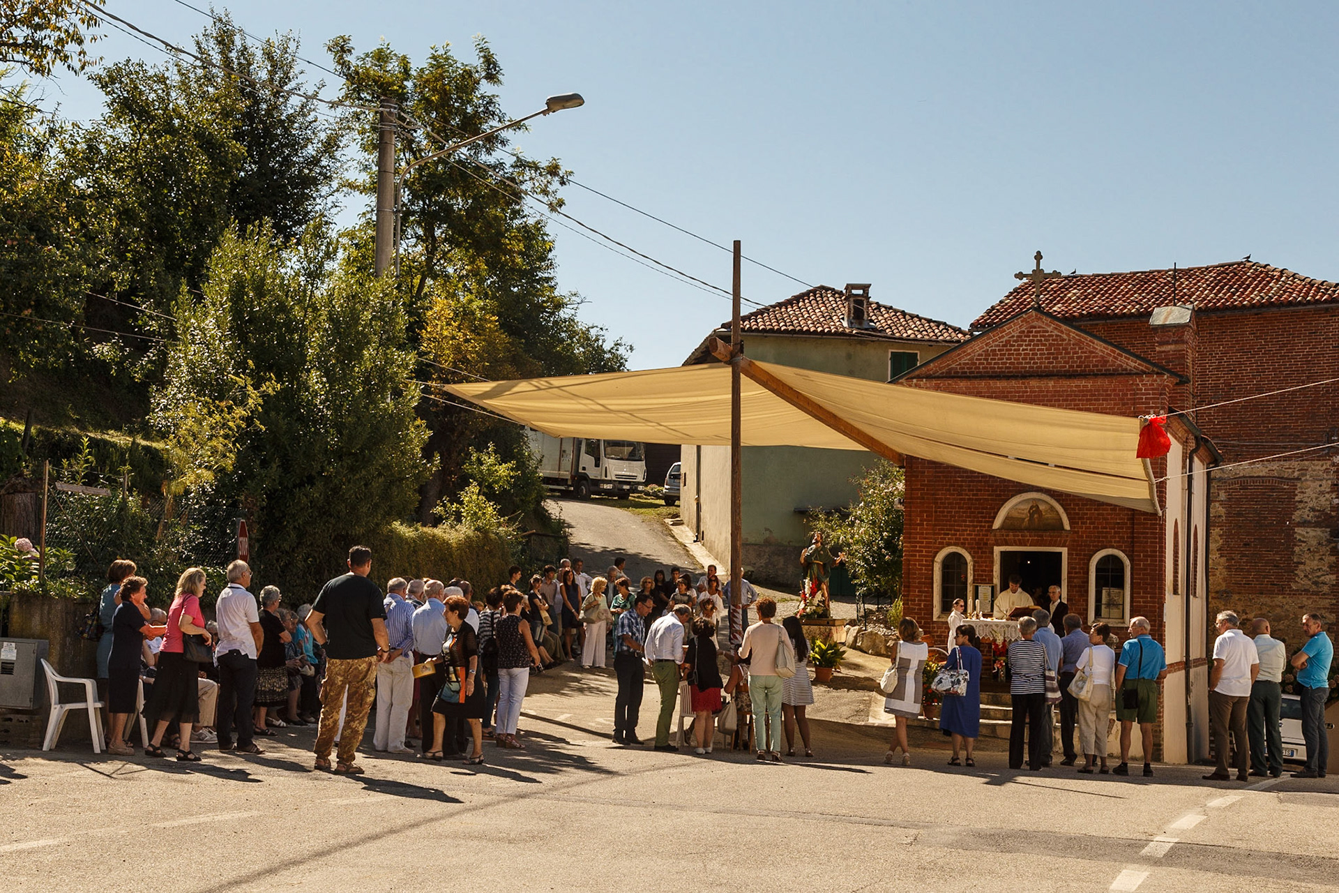 Tradizionale corsa del carro e incanto del cappello