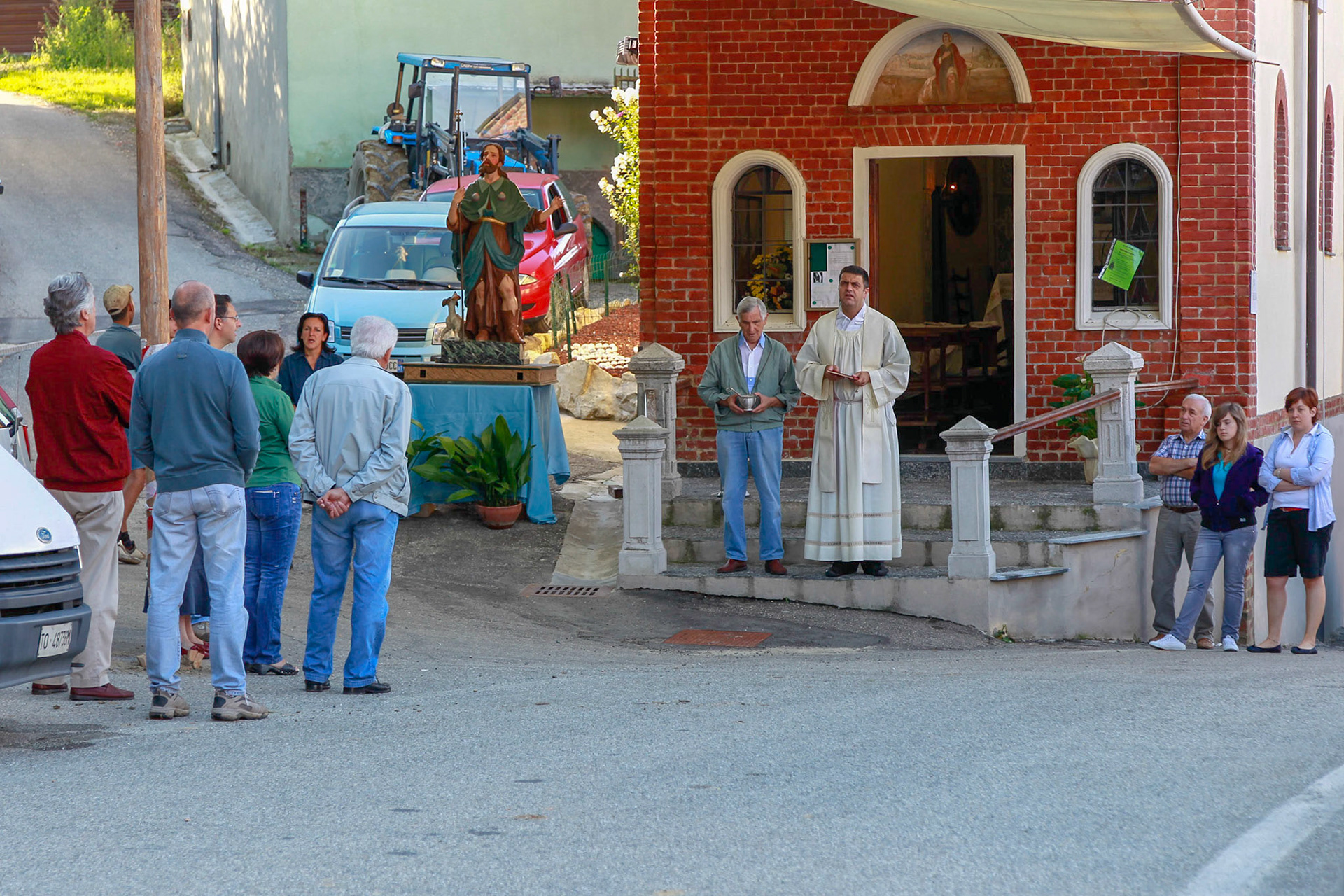 Tradizionale Benedizione animali, macchine agricole, autoveicoli