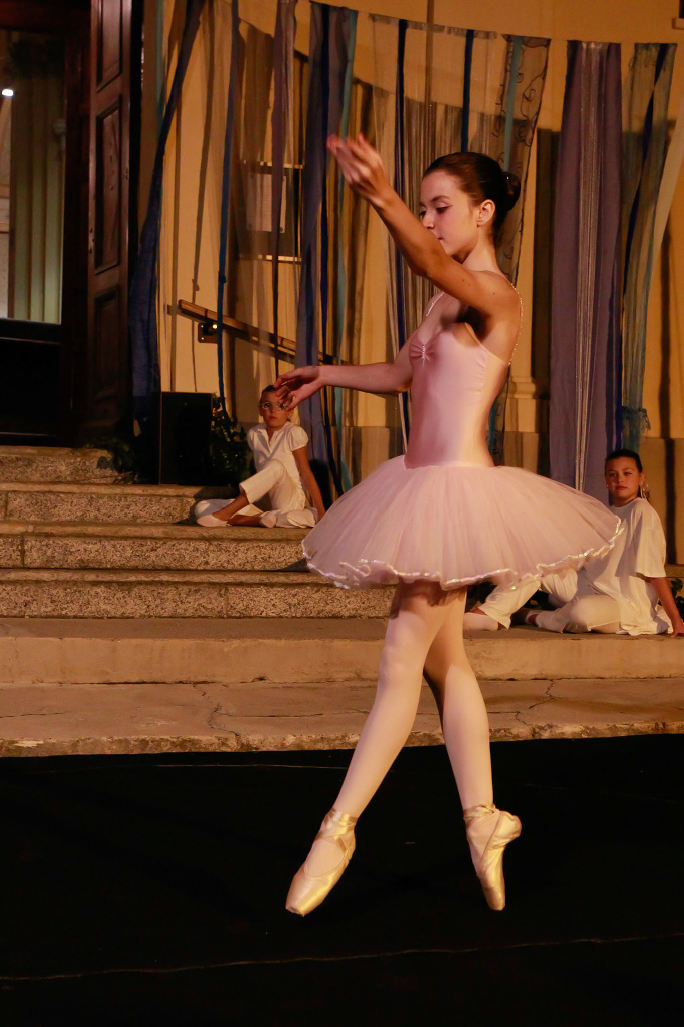 DANZA SOTTO LE STELLE con Gabriella Bertana e le Ragazze di Marmorito