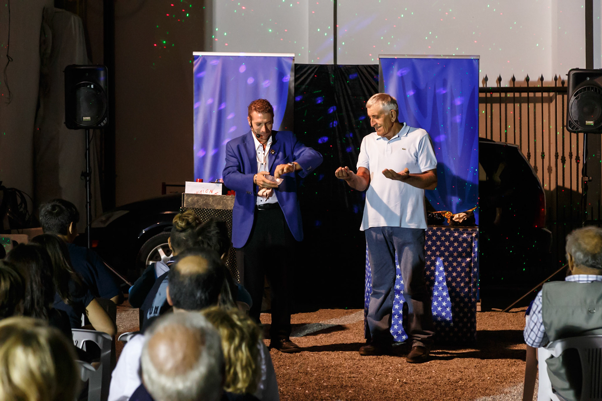 Spettacolo di magia ed intrattenimento per grandi e piccini.