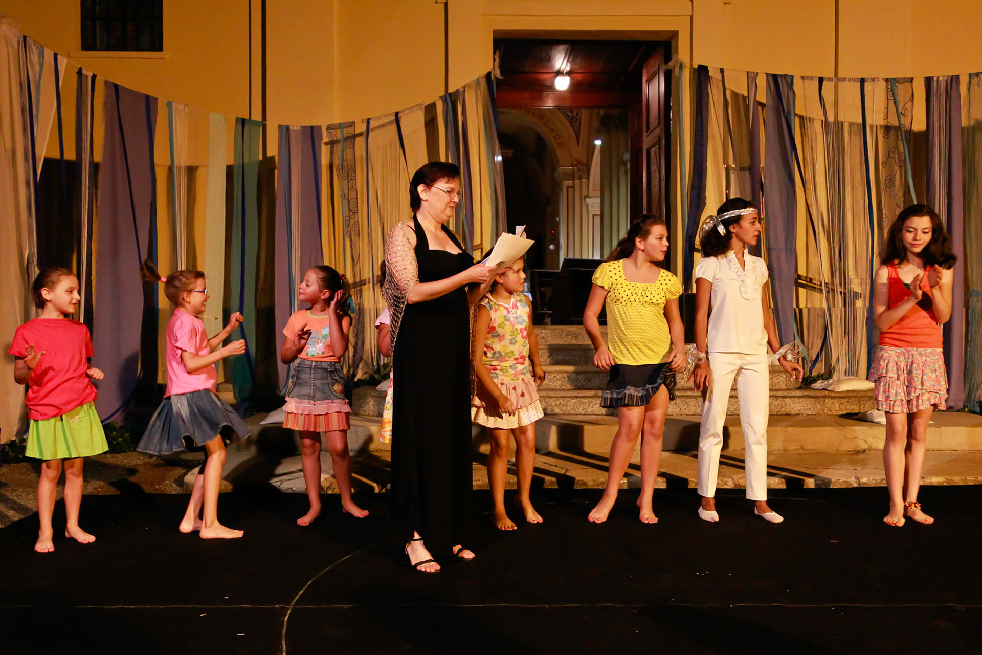 DANZA SOTTO LE STELLE con Gabriella Bertana e le Ragazze di Marmorito