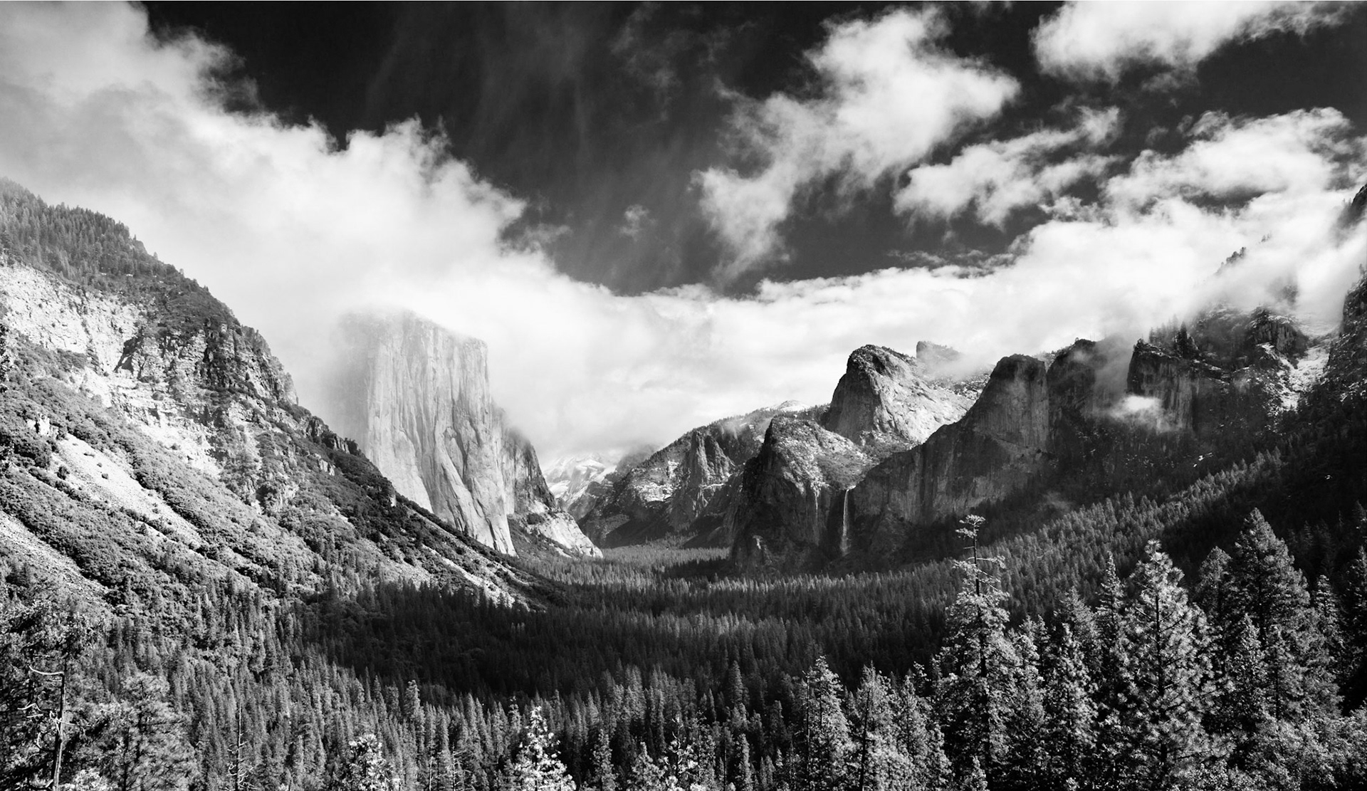 Tunnel View