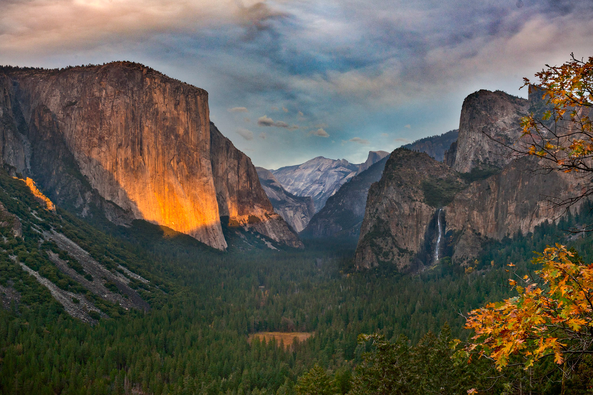 Sunset on El Capitan - from Tunnel View