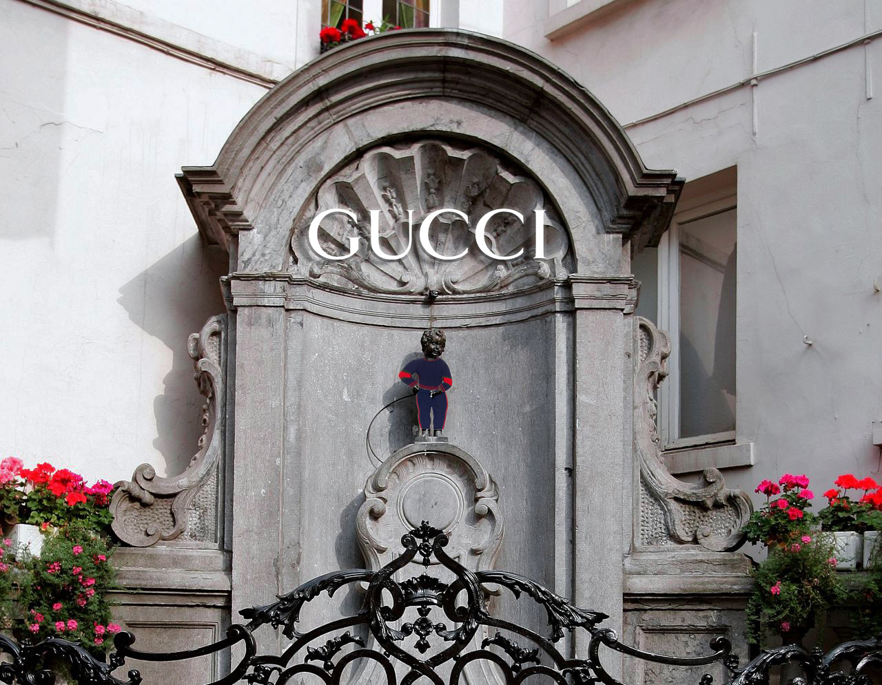 The “Manneken Pis” - Little Pissing Kid - is Brussels best-known symbol, which represents independence of mind and gathers around hundreds of tourists each day. Manneken Pis is dressed in costumes, several times each week. For this reasons I’ve decided to propose an alternative “window”, with The Manneken Pis in Gucci!