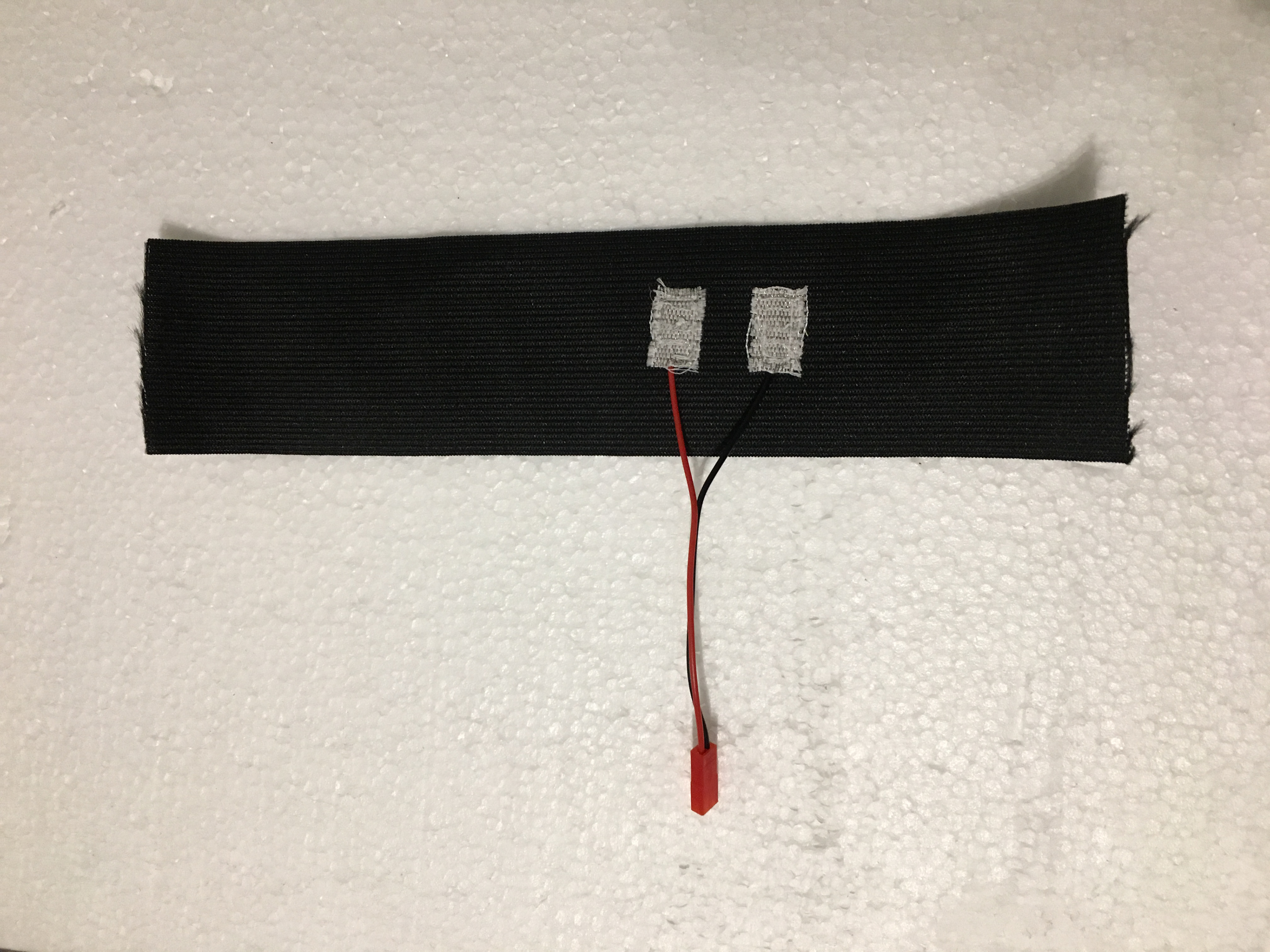 v0.5 - electrode contacts succesfully incorporated and wired up