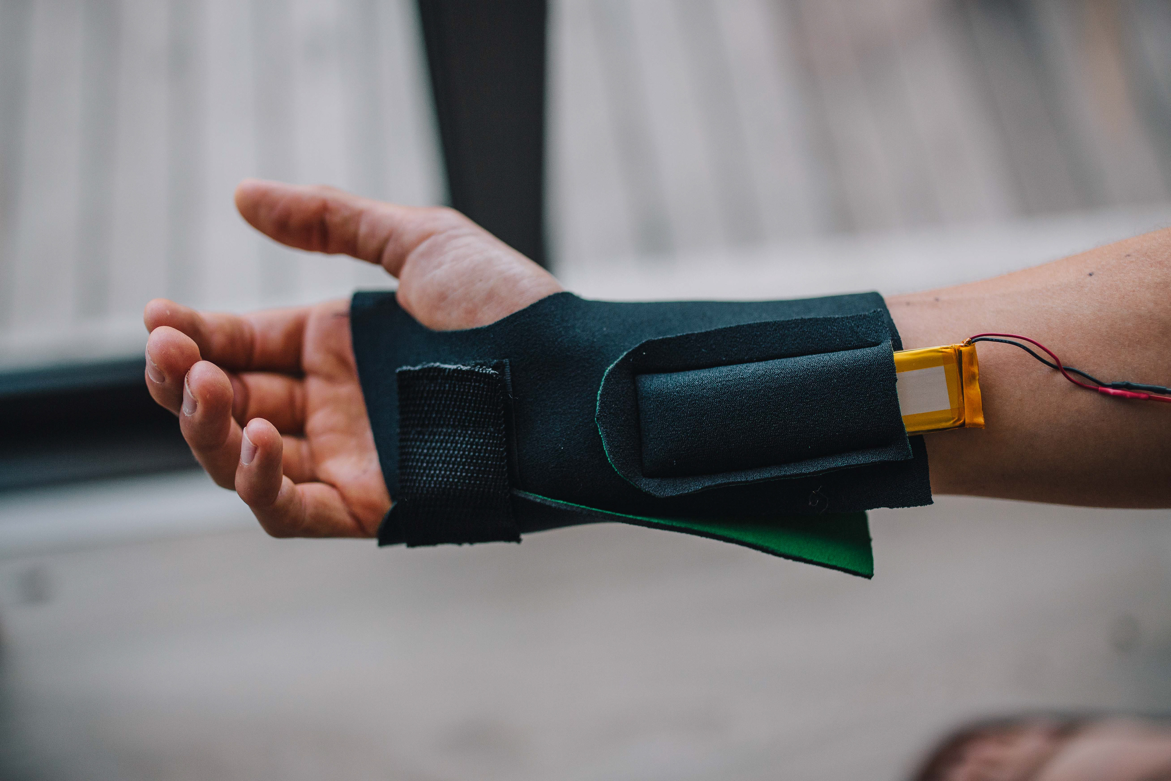 v9, testing the hand strap and a battery pouch