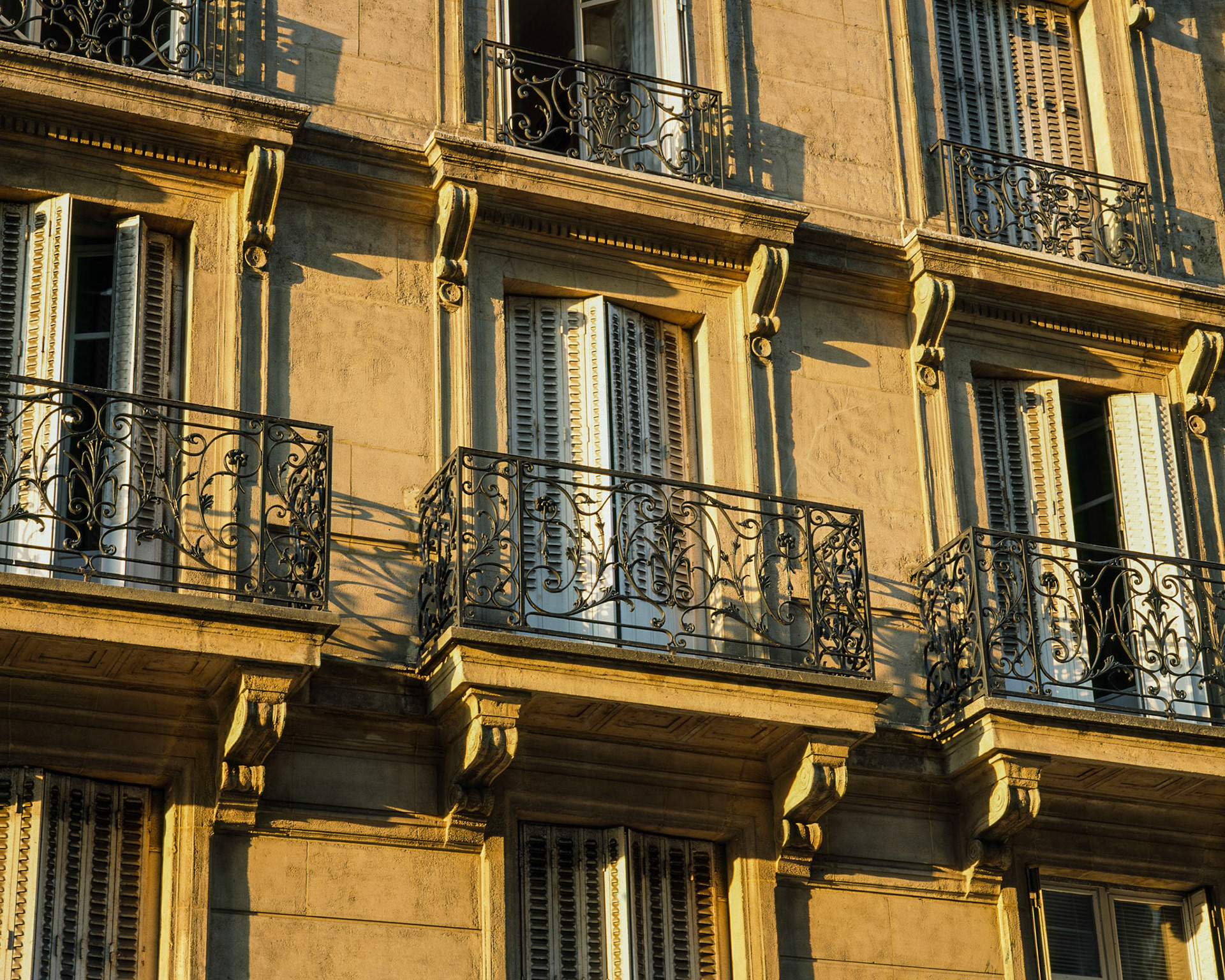 Windows and balconies, Paris