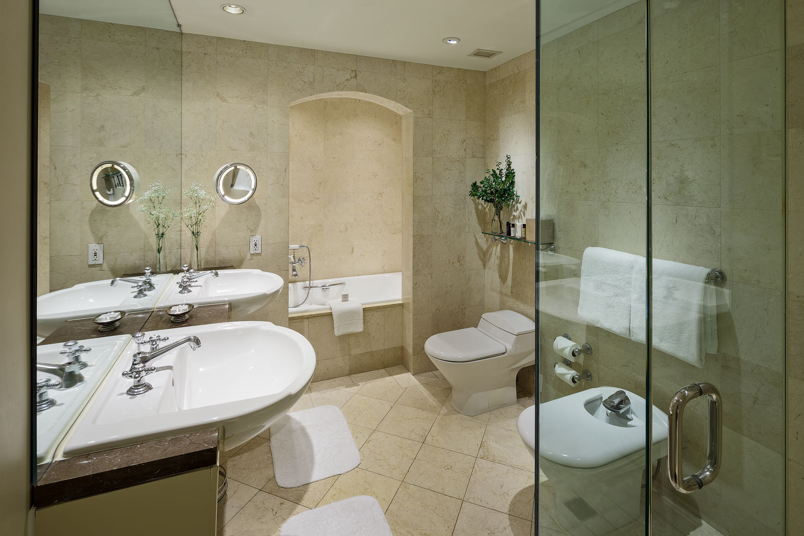 Hotel Teatro Bathroom