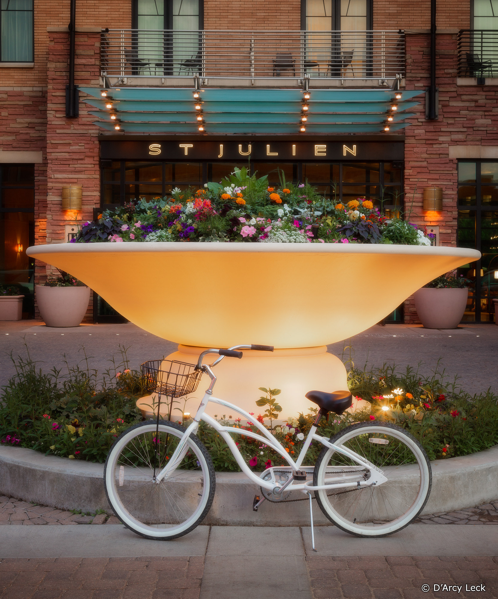 hotel photography of the St Julien Hotel front entrance