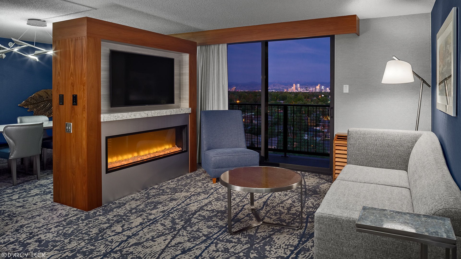 Doubletree Denver hotel guest suite parlor